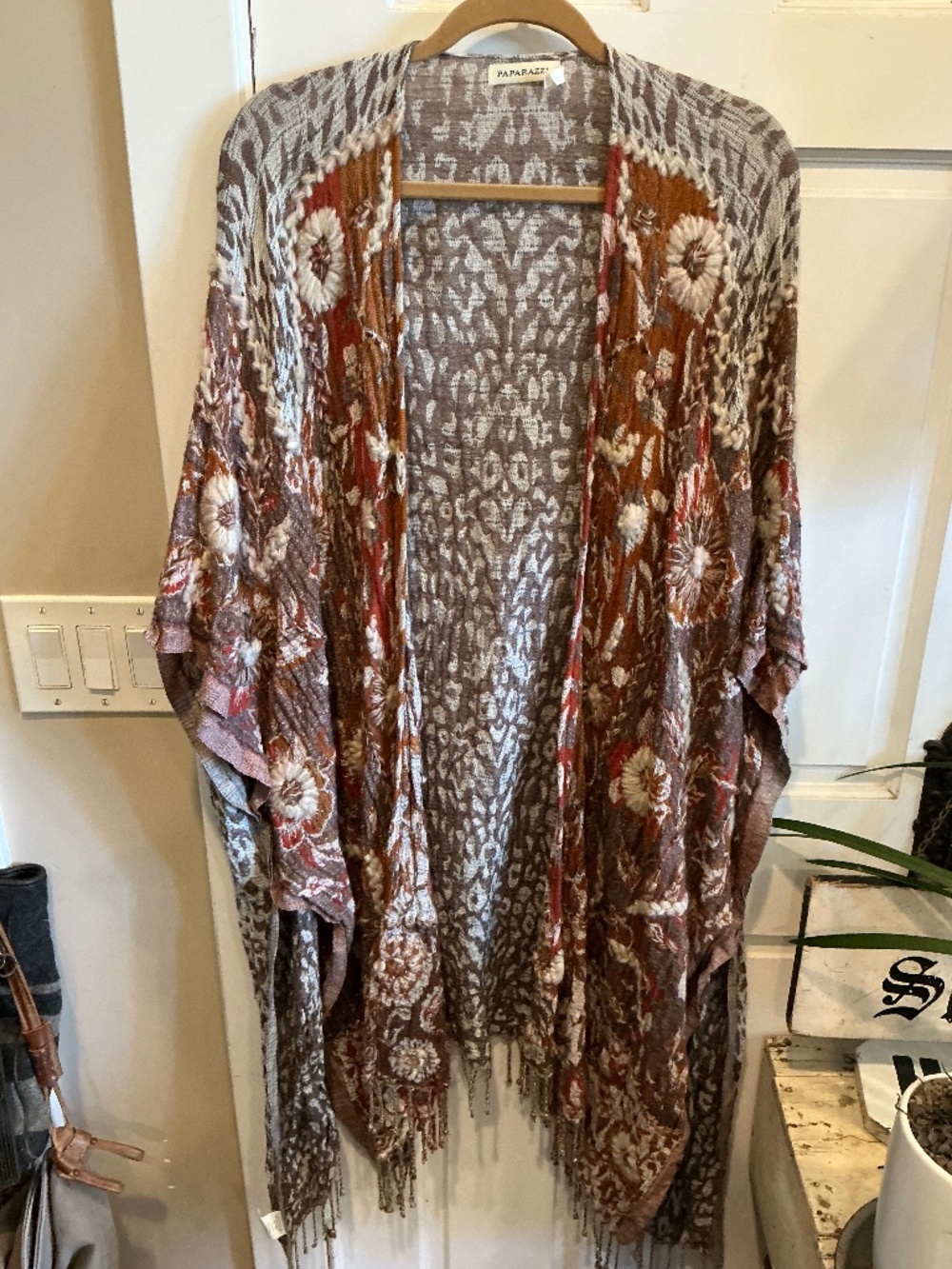 Paparazzi kimono wrap in animal print!  Oversized up to plus size
